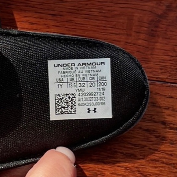 YOUTH - UNDER ARMOUR 4D SLIDES - 1 - Picture 3 of 4